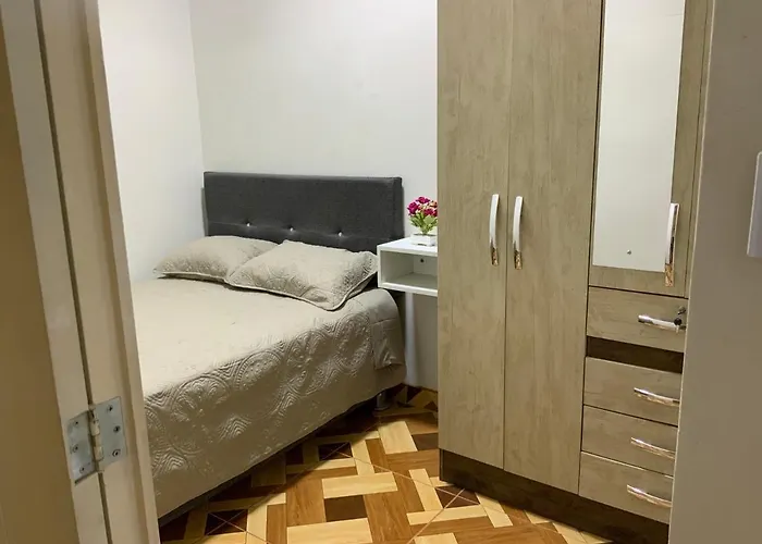 Modern House Full Apartment-Planta Baja