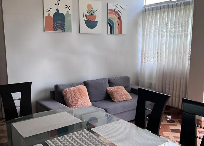 Modern House Full Apartment-Planta Baja