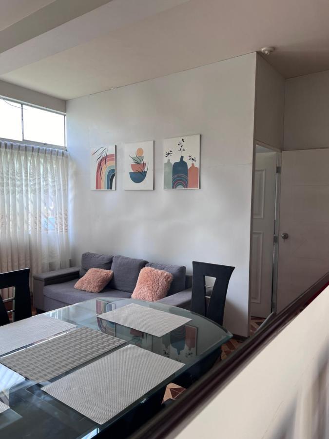 Modern House Full Apartment-planta Baja