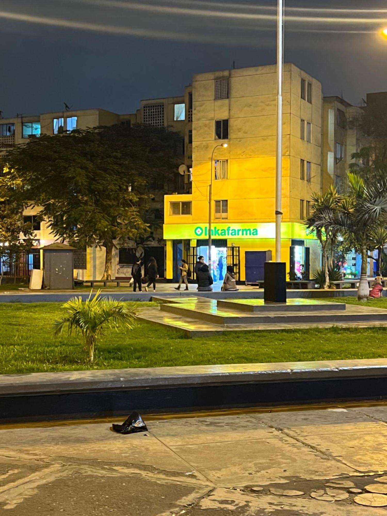 Modern House Full Apartment-planta Baja Appartamento *